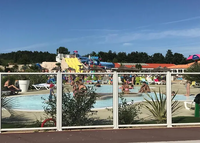 Mobil-home Camping Au Mathes Сasa de vacaciones Les Mathes